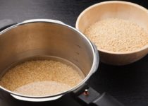 Risotto in Pentola Pressione Ricetta Base -basisrecept voor risotto in de snelkookpan.