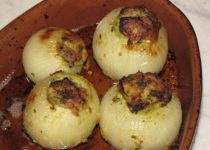 Cipolle ripiene di Franca - Franca's gevulde uien.